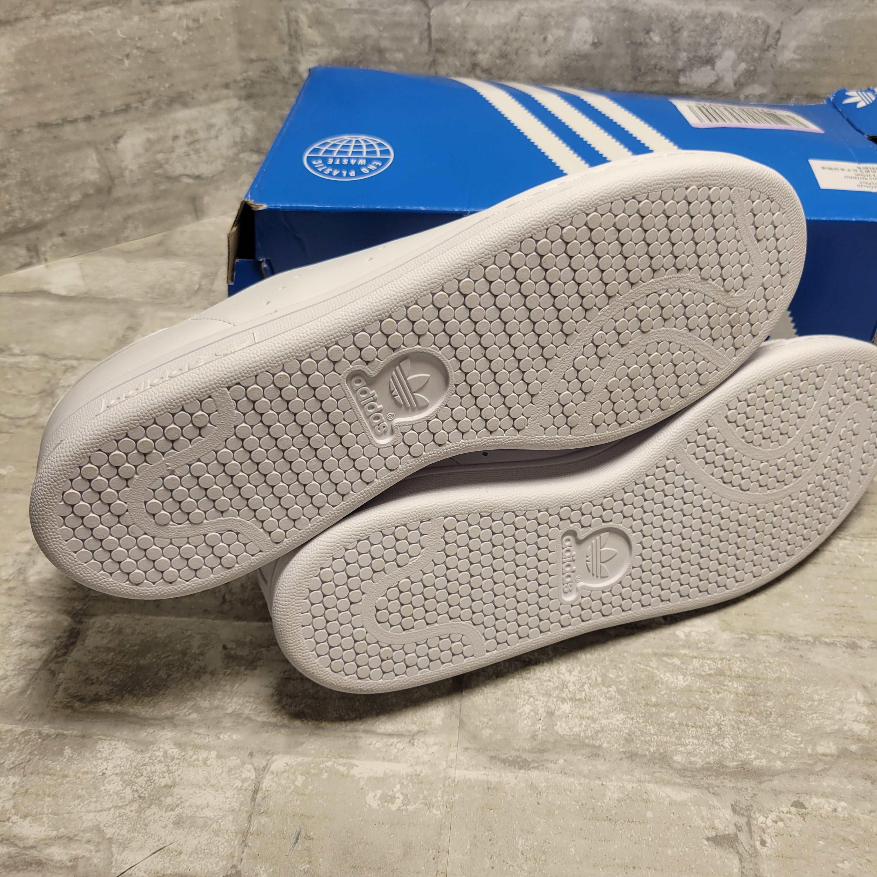 adidas Originals Men's Stan Smith (End Plastic Waste) Sneaker, White 10 (8100341874926)